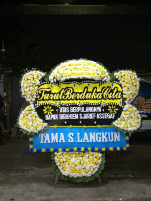 Papan Bunga Duka di Sukoreno